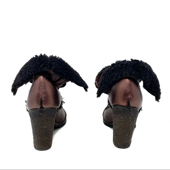 FENDI Vintage Metallic Leather Shearling Boots - Picture 3 of 8